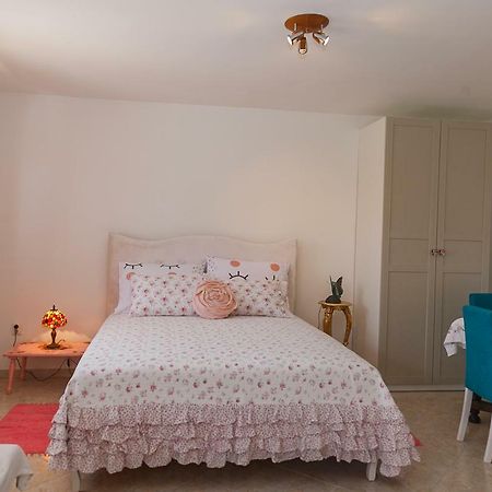 Castello Flower Apartment Kastela Luaran gambar