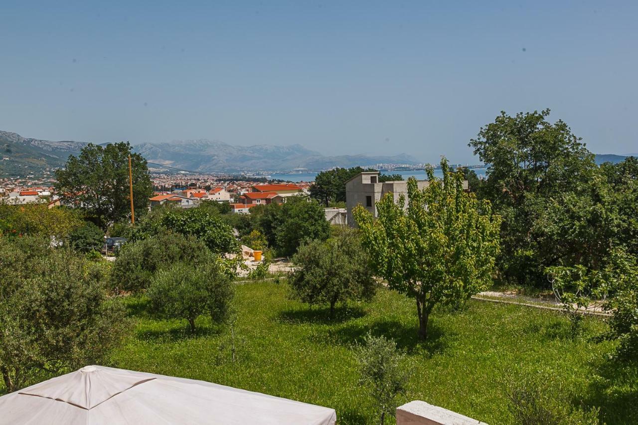 Castello Flower Apartment Kastela Luaran gambar