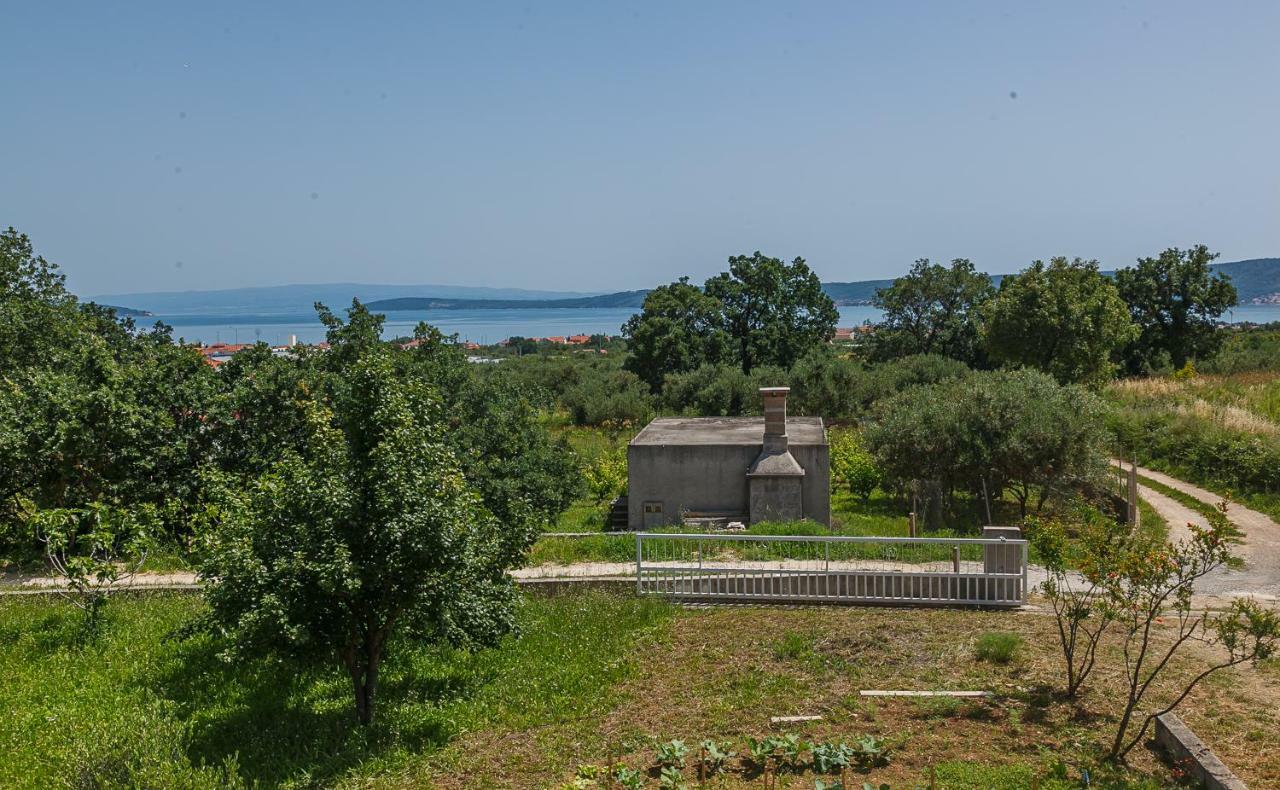 Castello Flower Apartment Kastela Luaran gambar