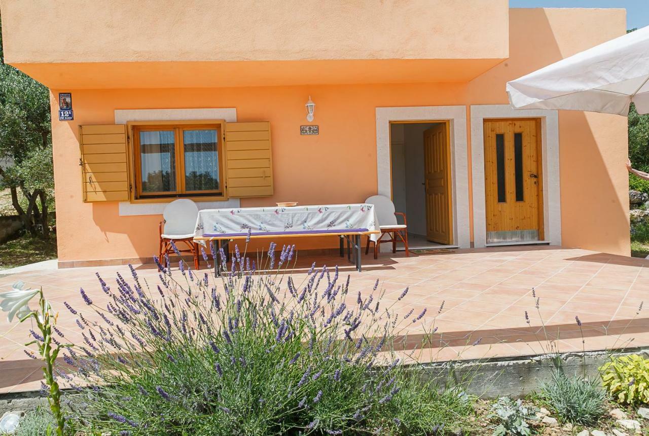 Castello Flower Apartment Kastela Luaran gambar